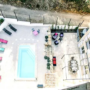 Marie - Provence Côte D'azur Ferienhaus